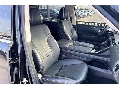 2025 INFINITI QX80 SENSORY