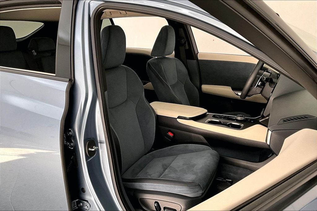 2023 Lexus RZ 450e Luxury