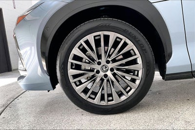 2023 Lexus RZ 450e Luxury