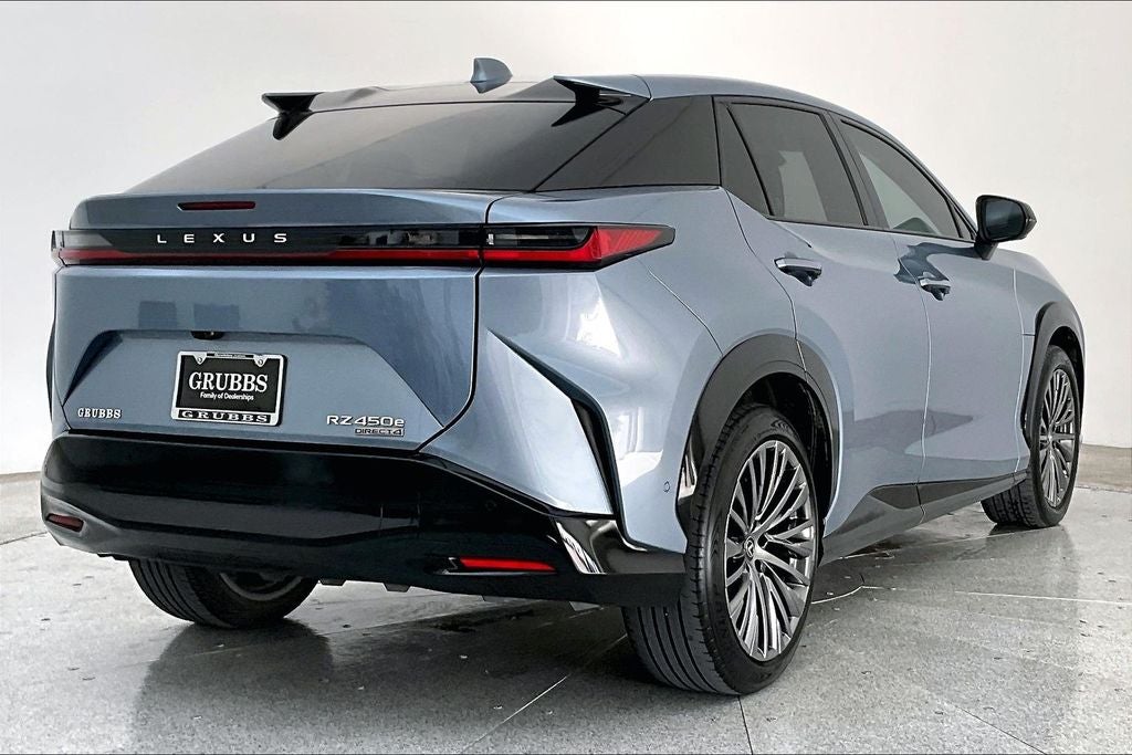 2023 Lexus RZ 450e Luxury