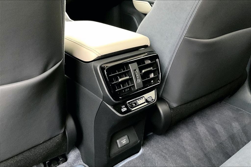 2023 Lexus RZ 450e Luxury