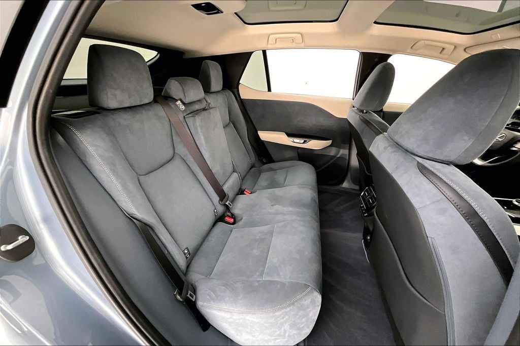 2023 Lexus RZ 450e Luxury