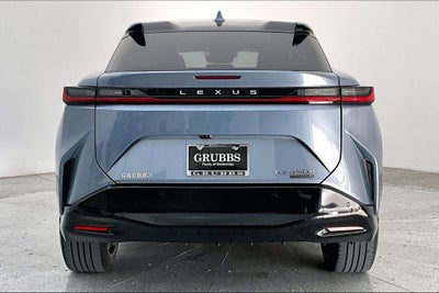 2023 Lexus RZ 450e Luxury