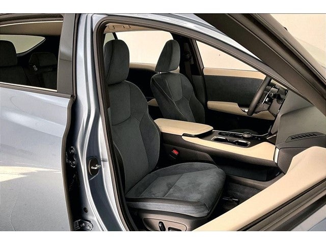 2023 Lexus RZ 450e Luxury