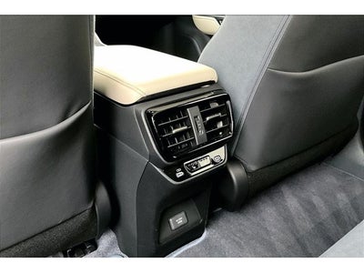 2023 Lexus RZ 450e Luxury