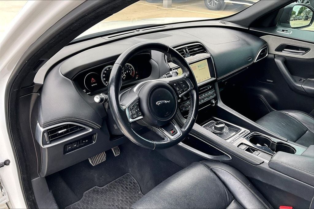 2017 Jaguar F-PACE S