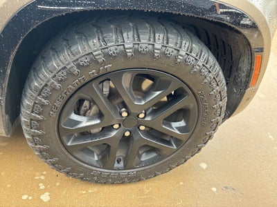 2023 Land Rover Defender 110 X-Dynamic SE