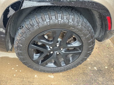 2023 Land Rover Defender 110 X-Dynamic SE