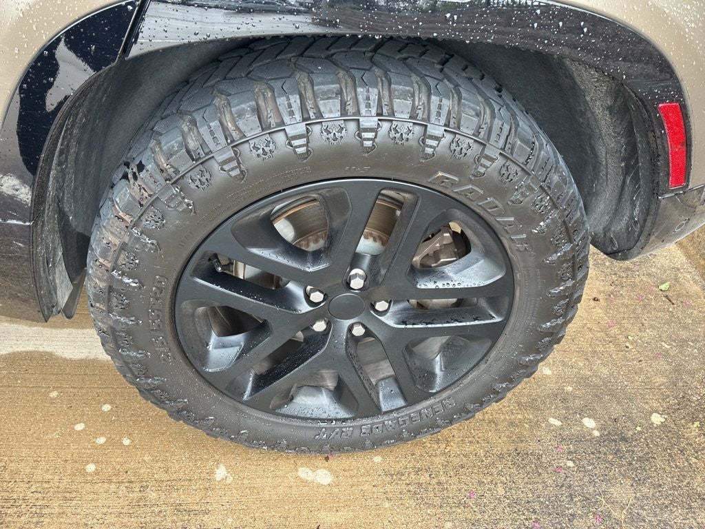 2023 Land Rover Defender 110 X-Dynamic SE