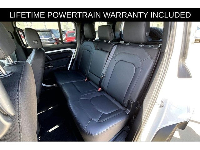 2025 Land Rover Defender 110 S