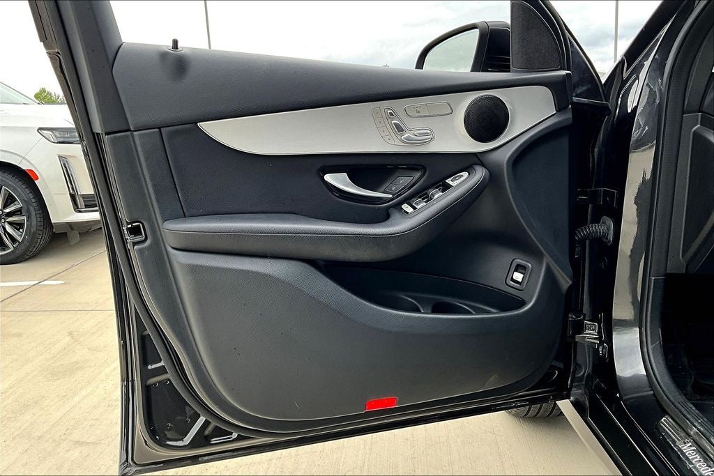 2021 Mercedes-Benz GLC GLC 300