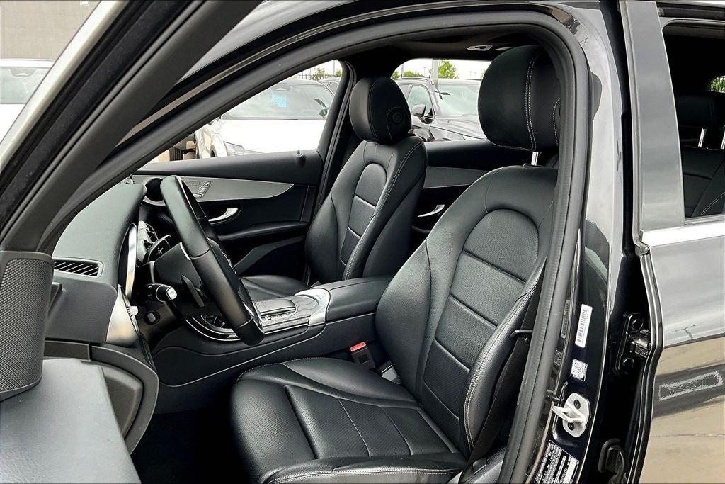 2021 Mercedes-Benz GLC GLC 300