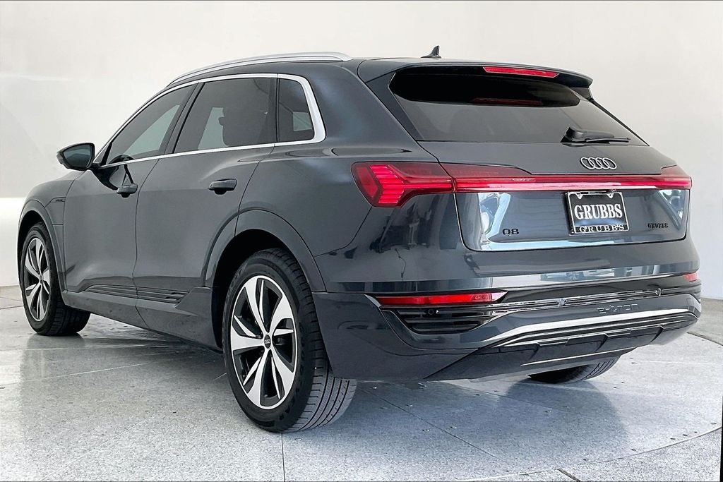 2024 Audi Q8 e-tron Premium Plus quattro