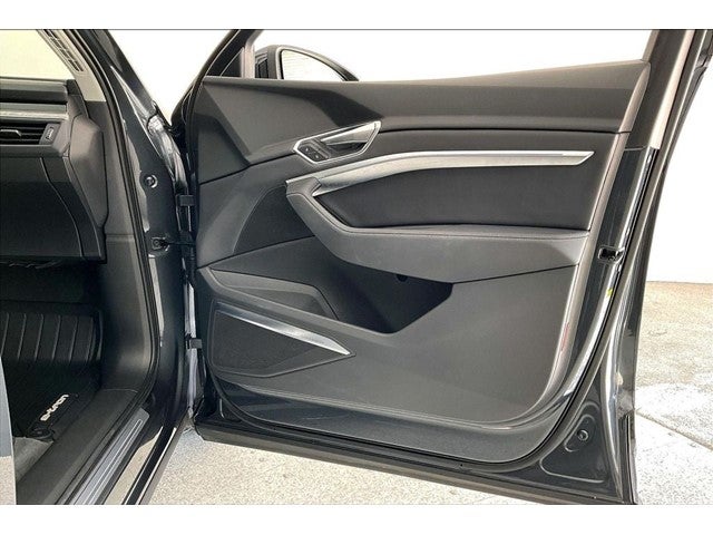 2024 Audi Q8 e-tron Premium Plus quattro