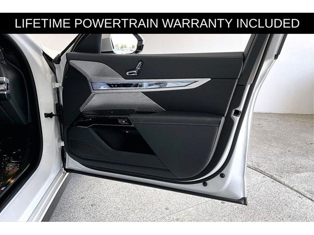 2026 BMW 7 Series 740i