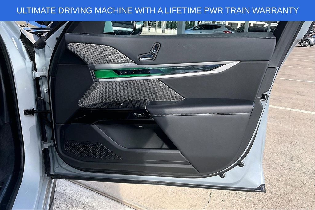 2025 BMW 7 Series 740i