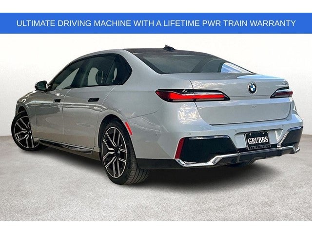 2025 BMW 7 Series 740i
