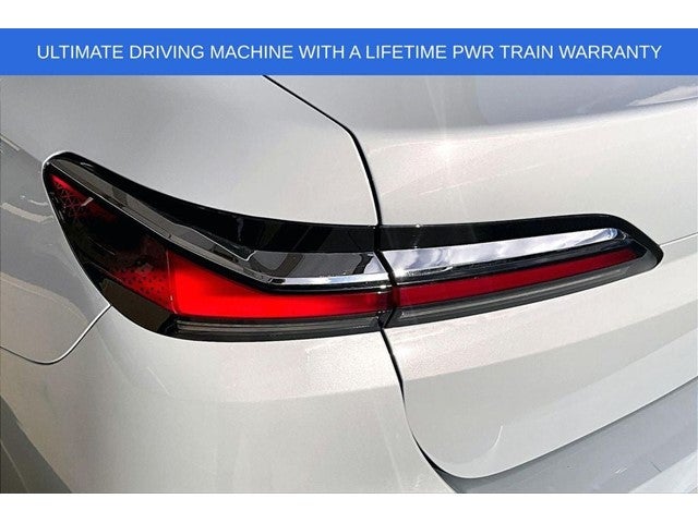 2025 BMW 7 Series 740i