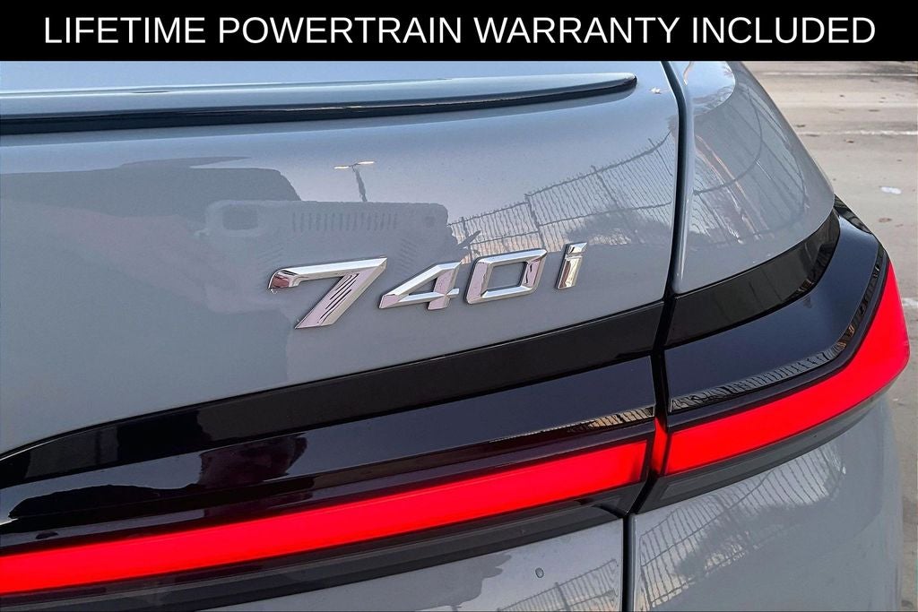 2025 BMW 7 Series 740i xDrive M Sport