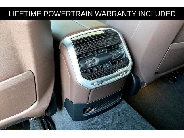 2025 BMW 7 Series 740i xDrive M Sport