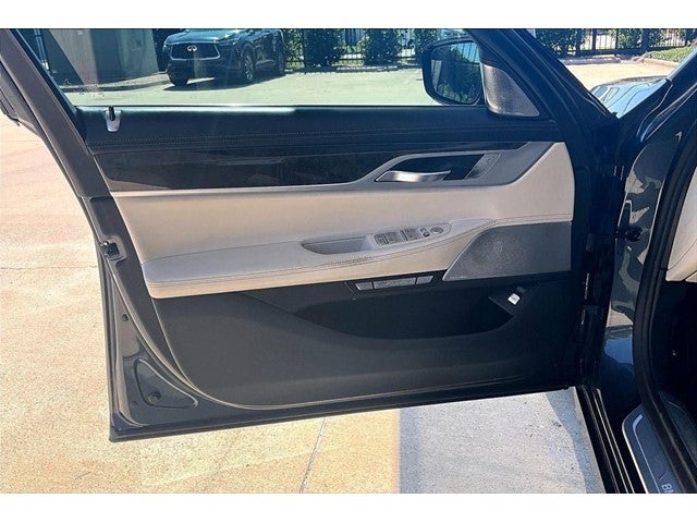 2017 BMW 7 Series 750i