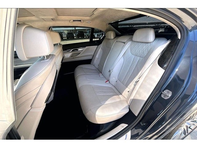 2017 BMW 7 Series 750i