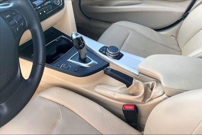 2016 BMW 3 Series 320i