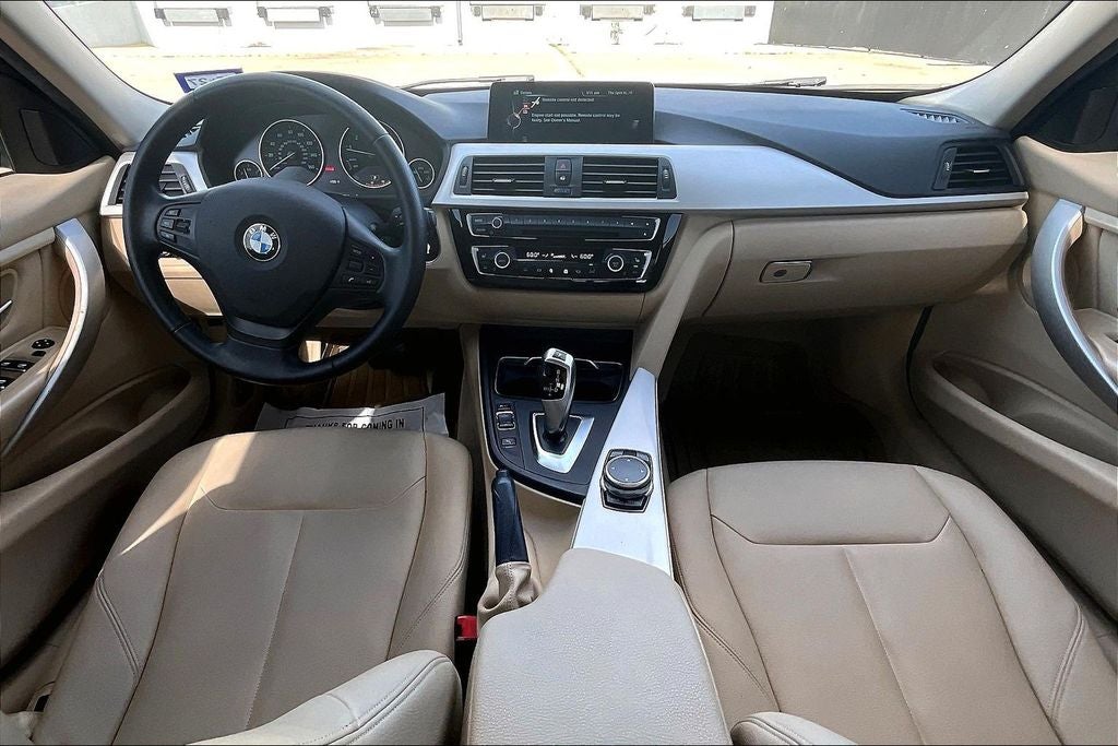 2016 BMW 3 Series 320i