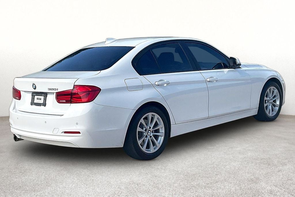 2016 BMW 3 Series 320i