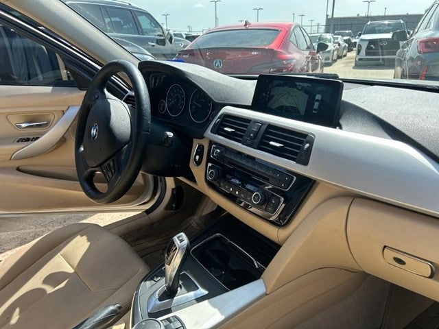 2016 BMW 3 Series 320i