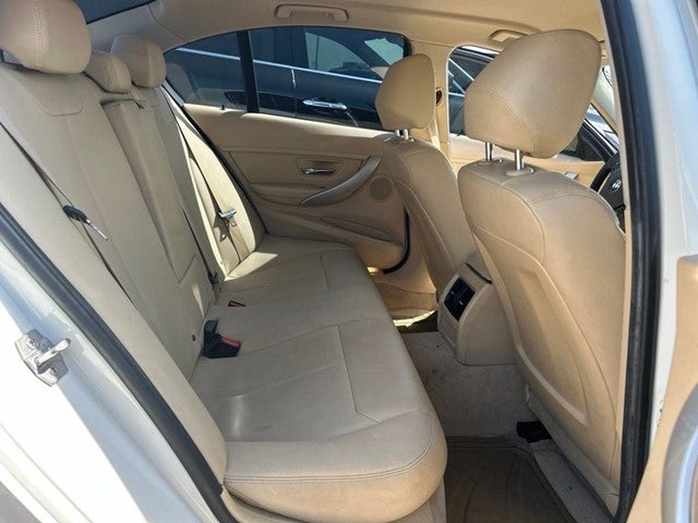 2016 BMW 3 Series 320i