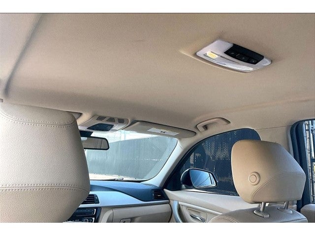 2016 BMW 3 Series 320i