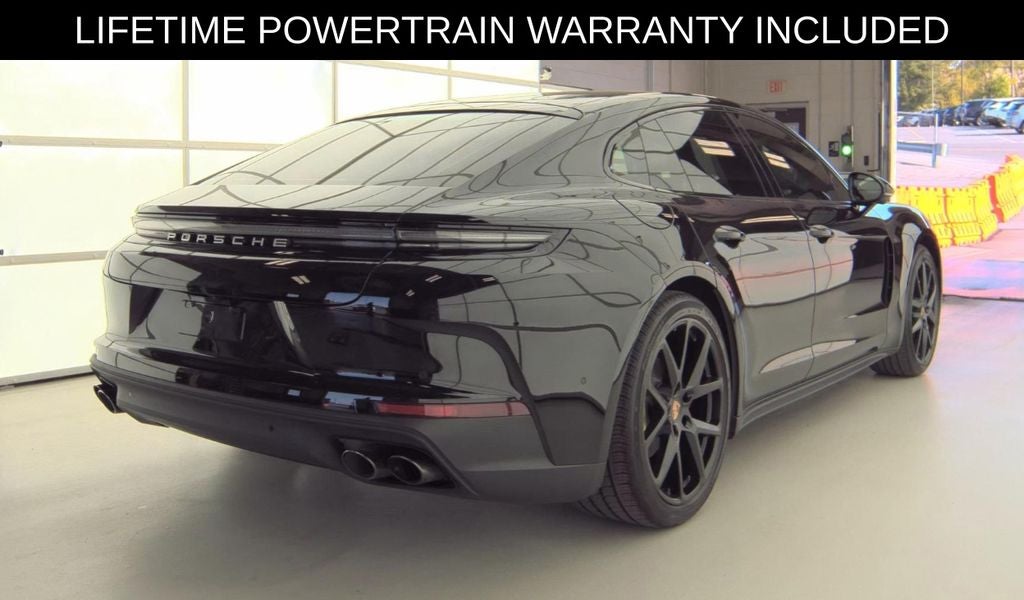 2025 Porsche Panamera 4
