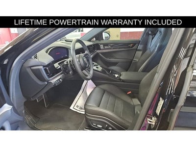 2025 Porsche Panamera 4