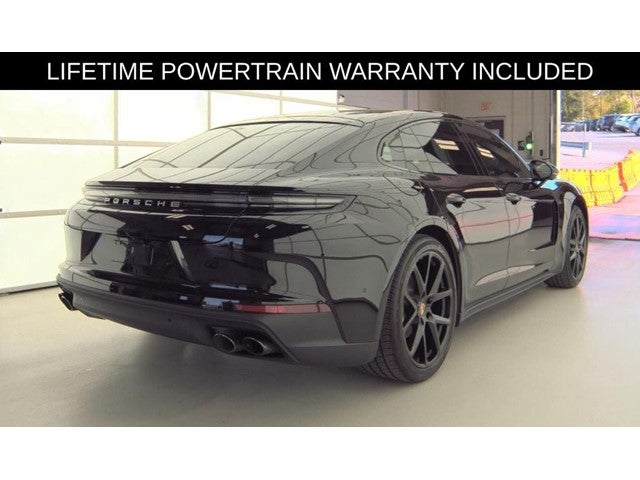 2025 Porsche Panamera 4