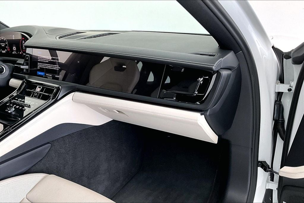 2024 Porsche Panamera Base