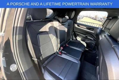 2024 Porsche Cayenne Base