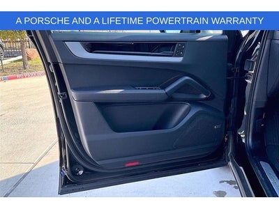 2024 Porsche Cayenne Base