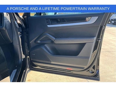 2024 Porsche Cayenne Base