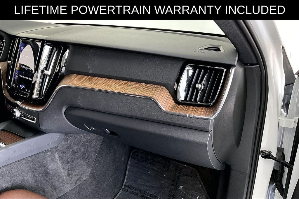 2021 Volvo XC60 T5 Momentum