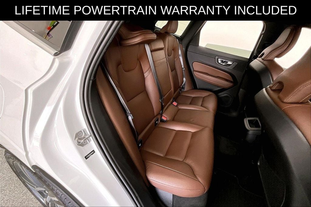2021 Volvo XC60 T5 Momentum