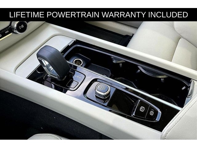 2025 Volvo XC60 Plug-In Hybrid T8 Core