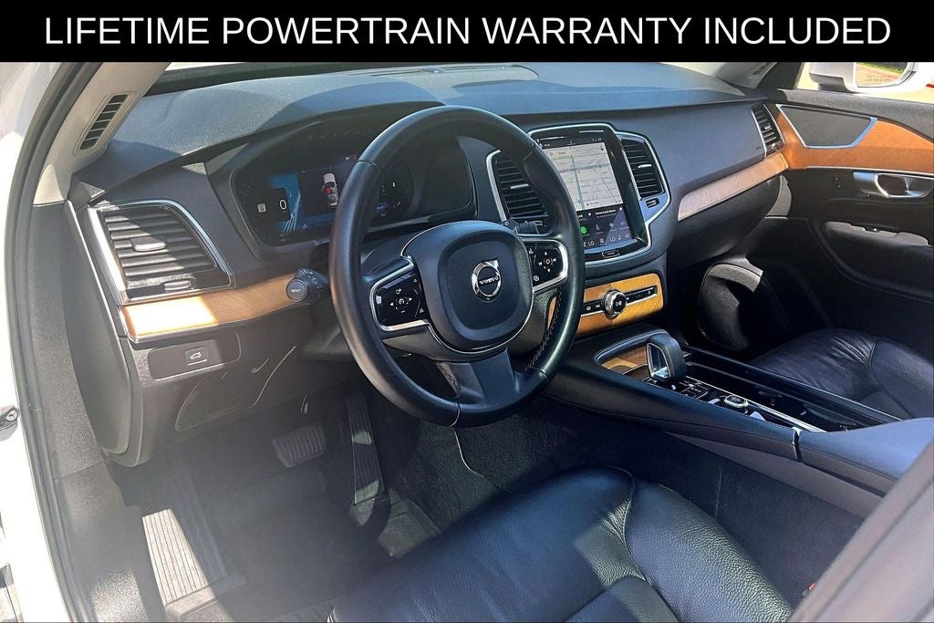 2024 Volvo XC90 B5 Plus