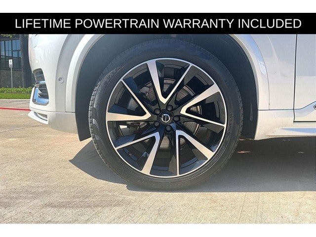 2024 Volvo XC90 B5 Plus
