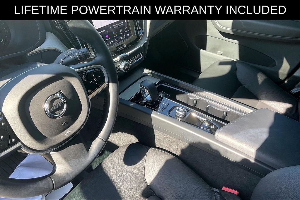 2025 Volvo XC60 B5 Plus