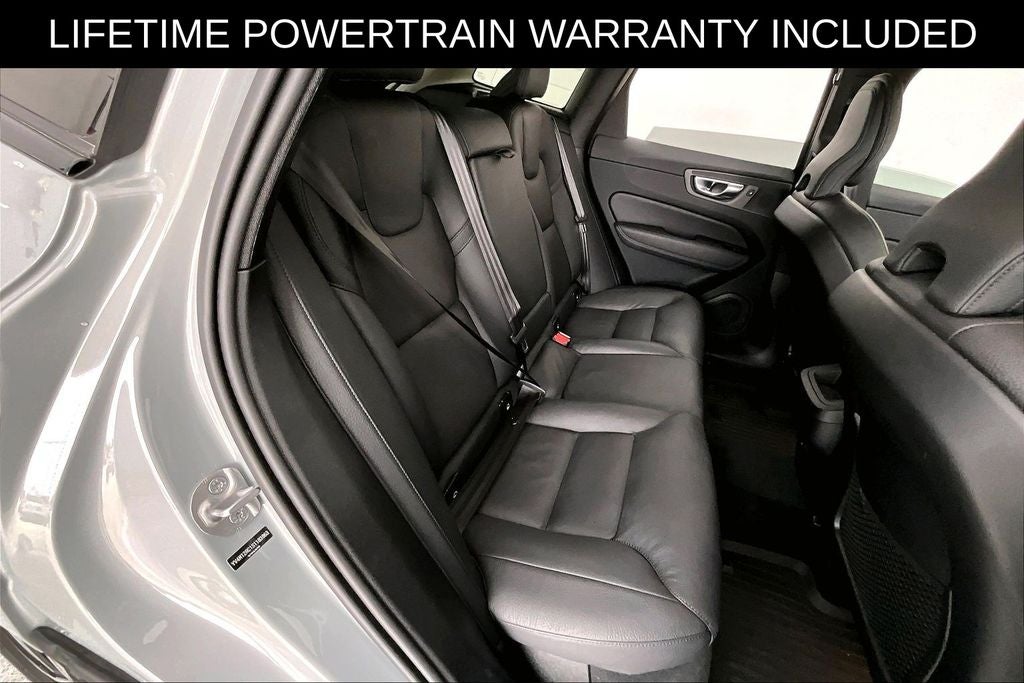 2025 Volvo XC60 B5 Plus