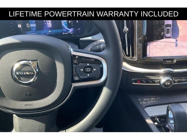 2025 Volvo XC60 B5 Plus
