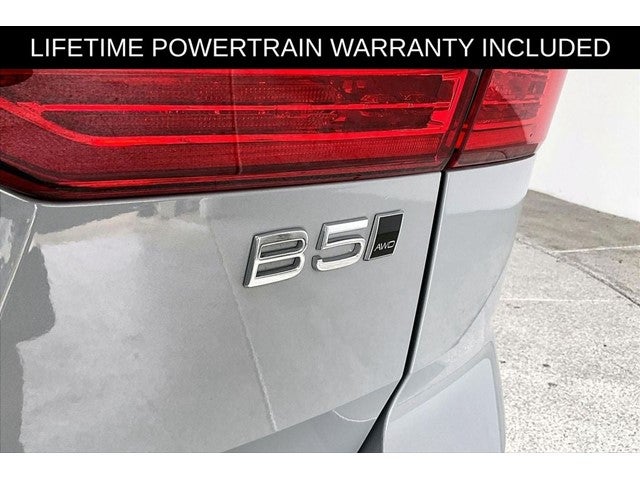 2025 Volvo XC60 B5 Plus