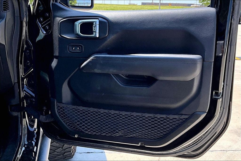 2021 Jeep Wrangler Unlimited Sahara Altitude
