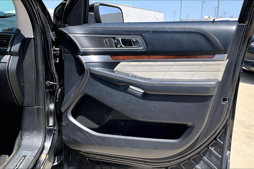 2016 Ford Explorer Platinum